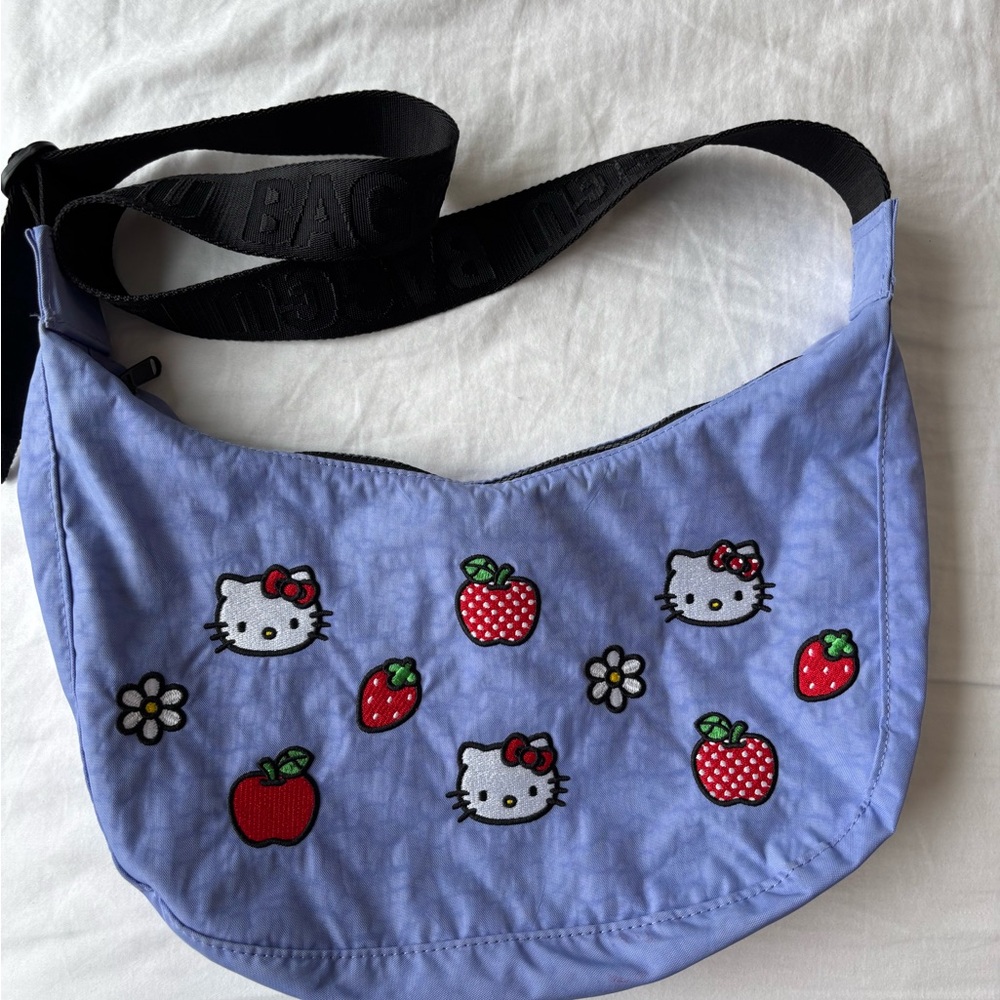 Baggu medium crescent hello kitty